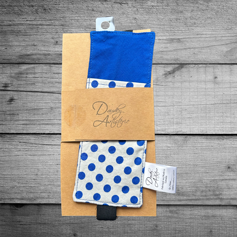 Porte-crayons Pois bleus 1.png