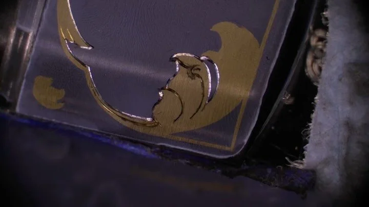 Some realtime cutting and some sped up clips.

Outlining gold inlays, for me, is extremely stressful. So here&rsquo;s me working through that stress. The rule marks on the second video are MM as well. This is very small.
