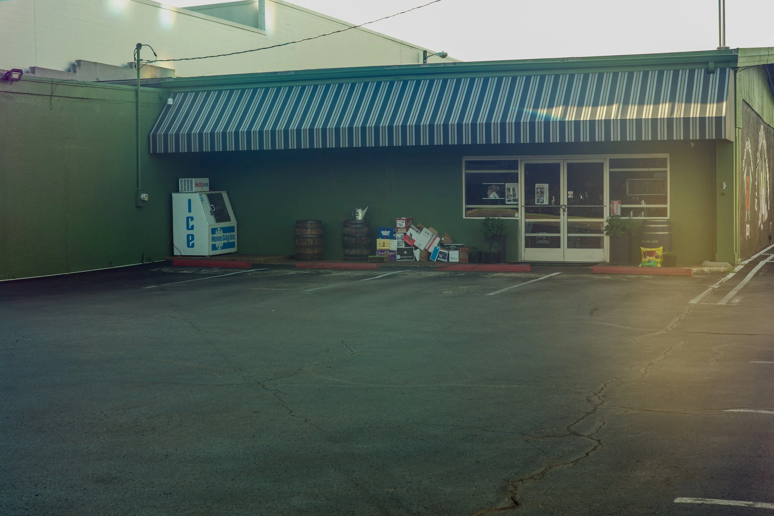 buds_liquor_and_wine-20260927.jpg