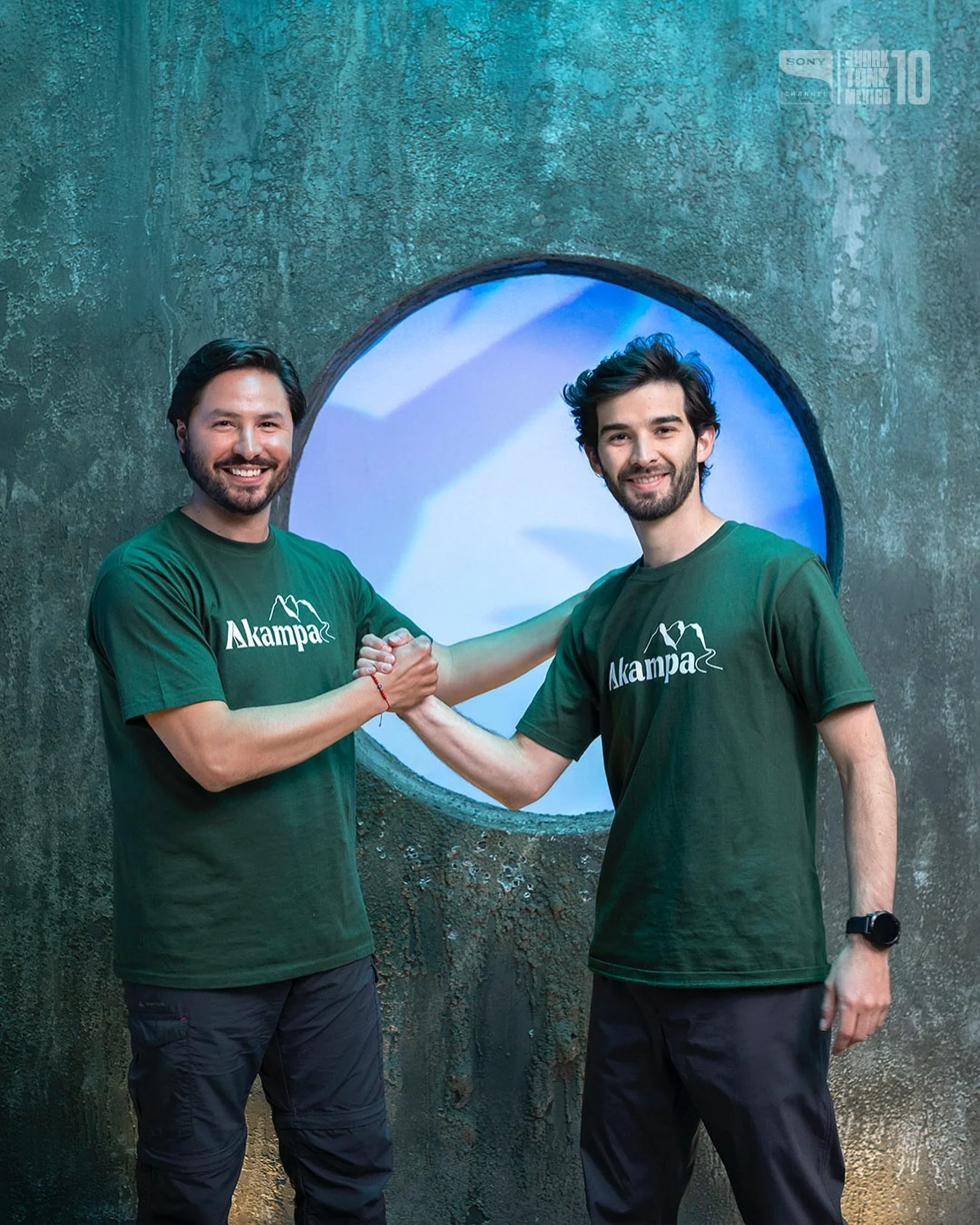 &iexcl;Estamos muy emocionados de compartirles que Akampa llega a Shark Tank! 🦈

Para nosotros es un sue&ntilde;o poder hablar de nuestra misi&oacute;n en un foro tan importante y simb&oacute;lico como este. 🌱

&iexcl;Gracias por acompa&ntilde;arno