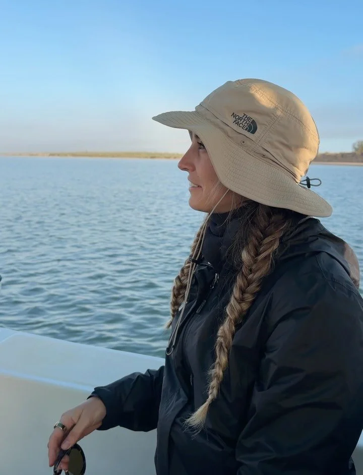 Cada viaje es una invitaci&oacute;n a reconectar.
Con la tierra, con el mar, con lo que de verdad importa.

Bah&iacute;a Magdalena nos recuerda que viajar tambi&eacute;n es cuidar, respetar y habitar la naturaleza con conciencia. 🐋

Y esa, es la mag