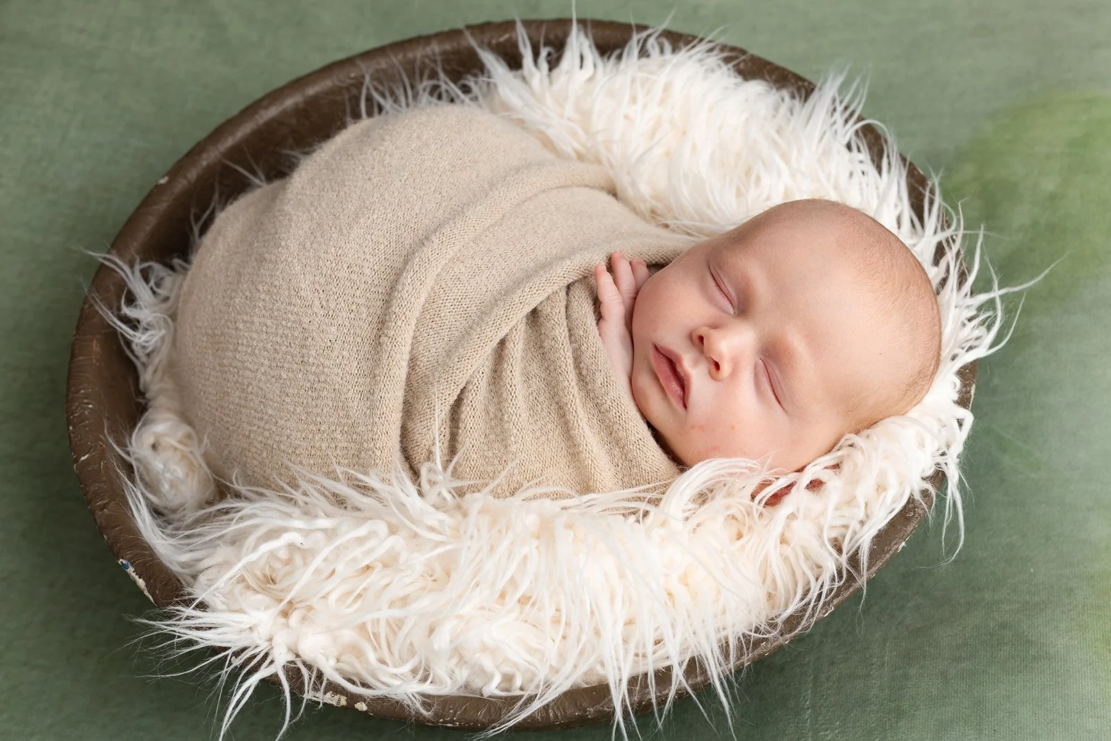 Harry 2 weeks-035.jpg