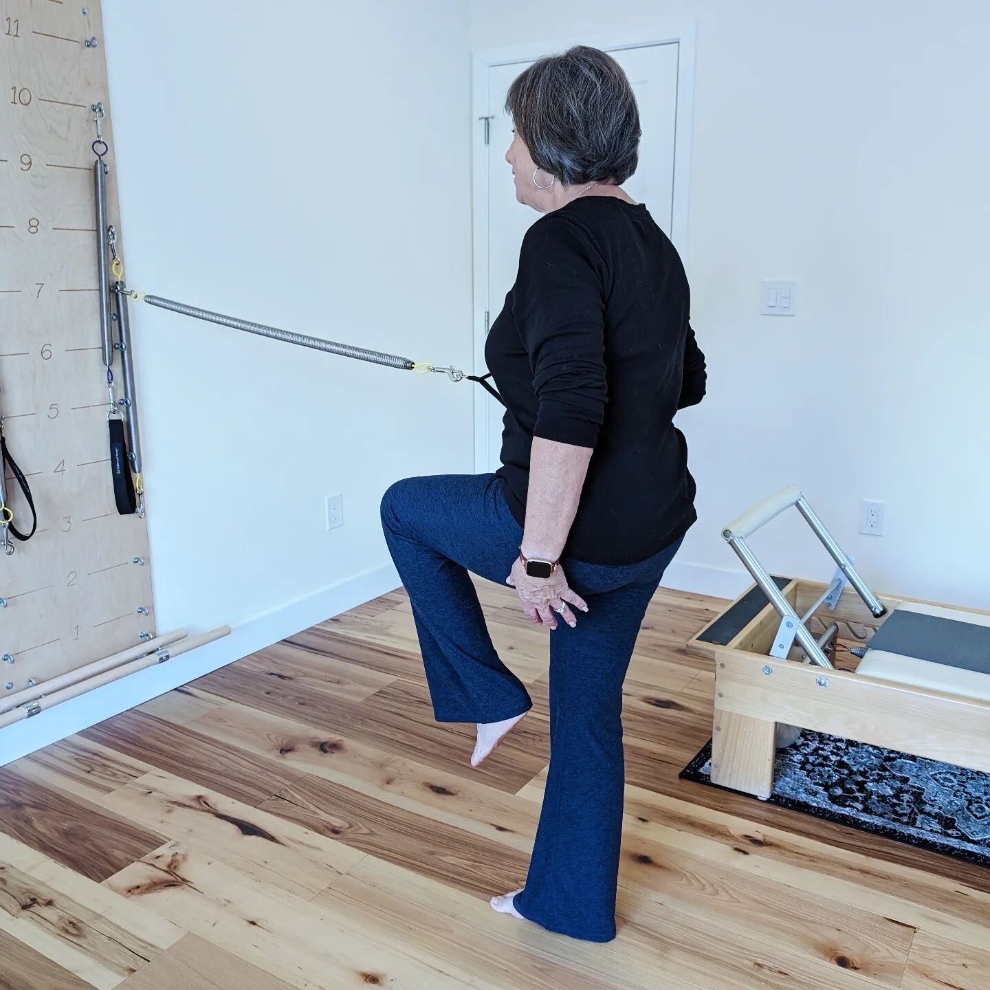 BALANCE. Something we do in EVERY session. Long gone are the days of Mat Class meaning we stay down on the mat the whole time. But don't get me wrong, balance for one person, like the lovely @themommafox, can be standing on one leg while pulling a sp