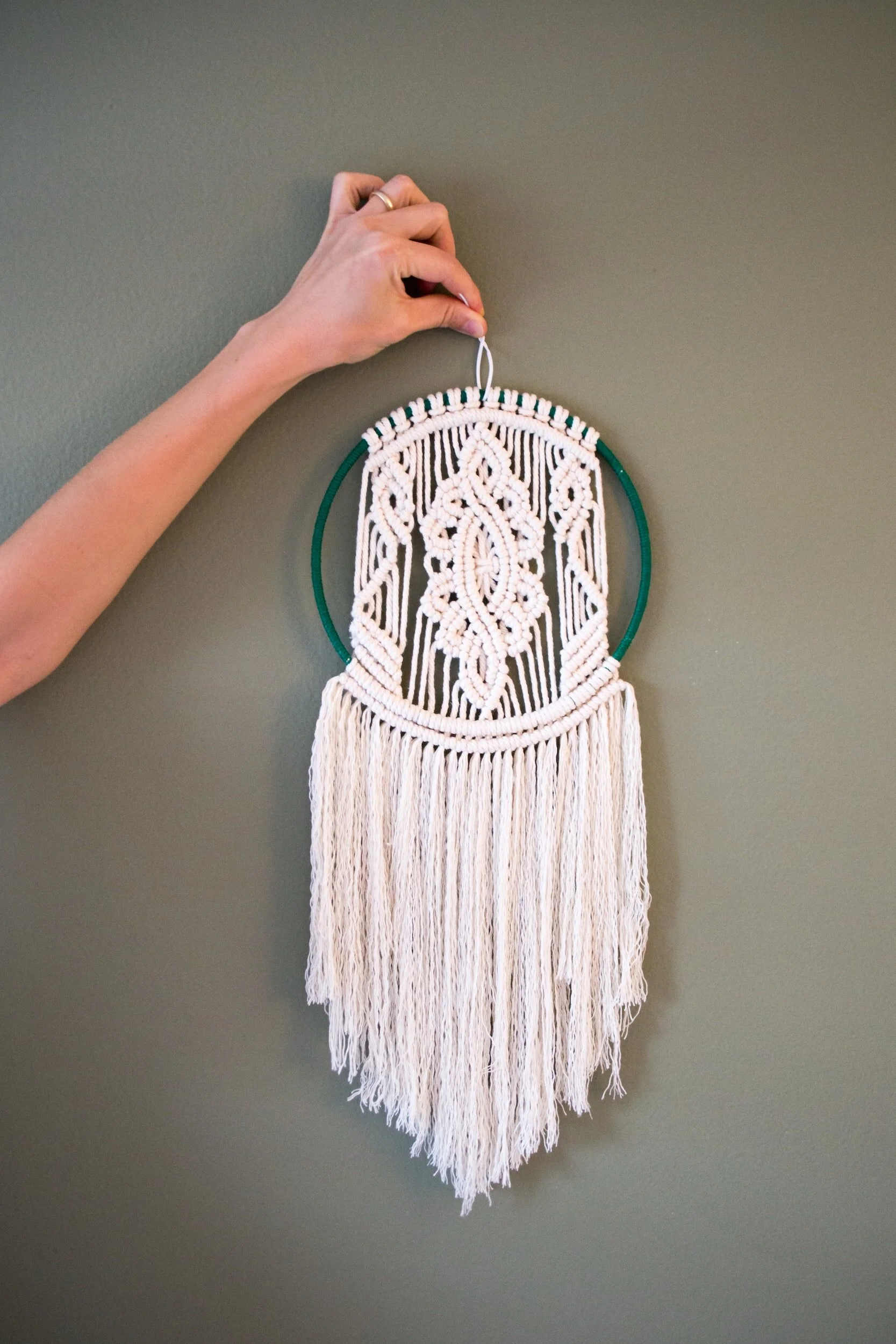 Art therapy: Crochet/macrame