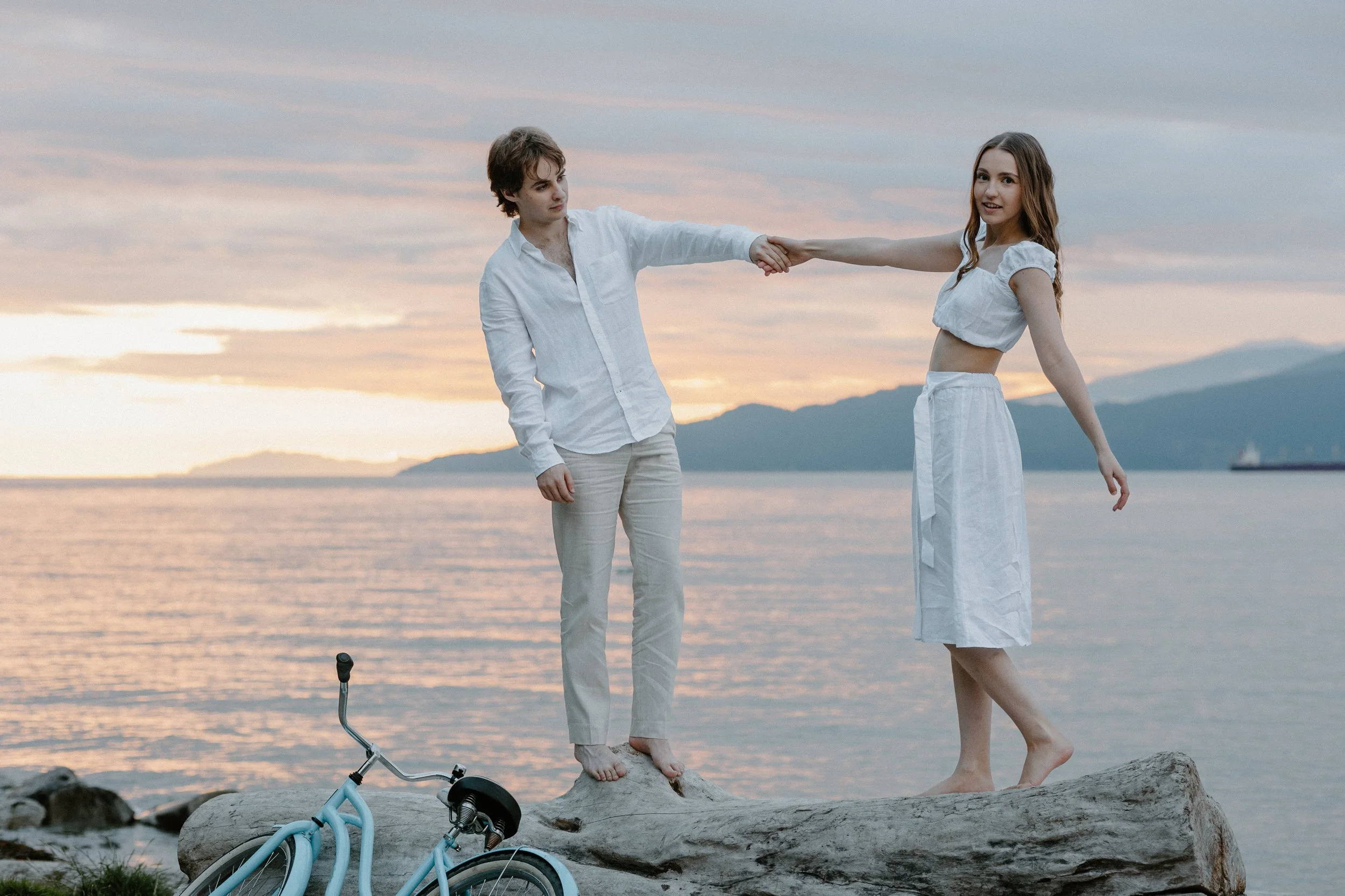 ANASTASIA AND MATTHEW SNEAK PEEK 9.jpg