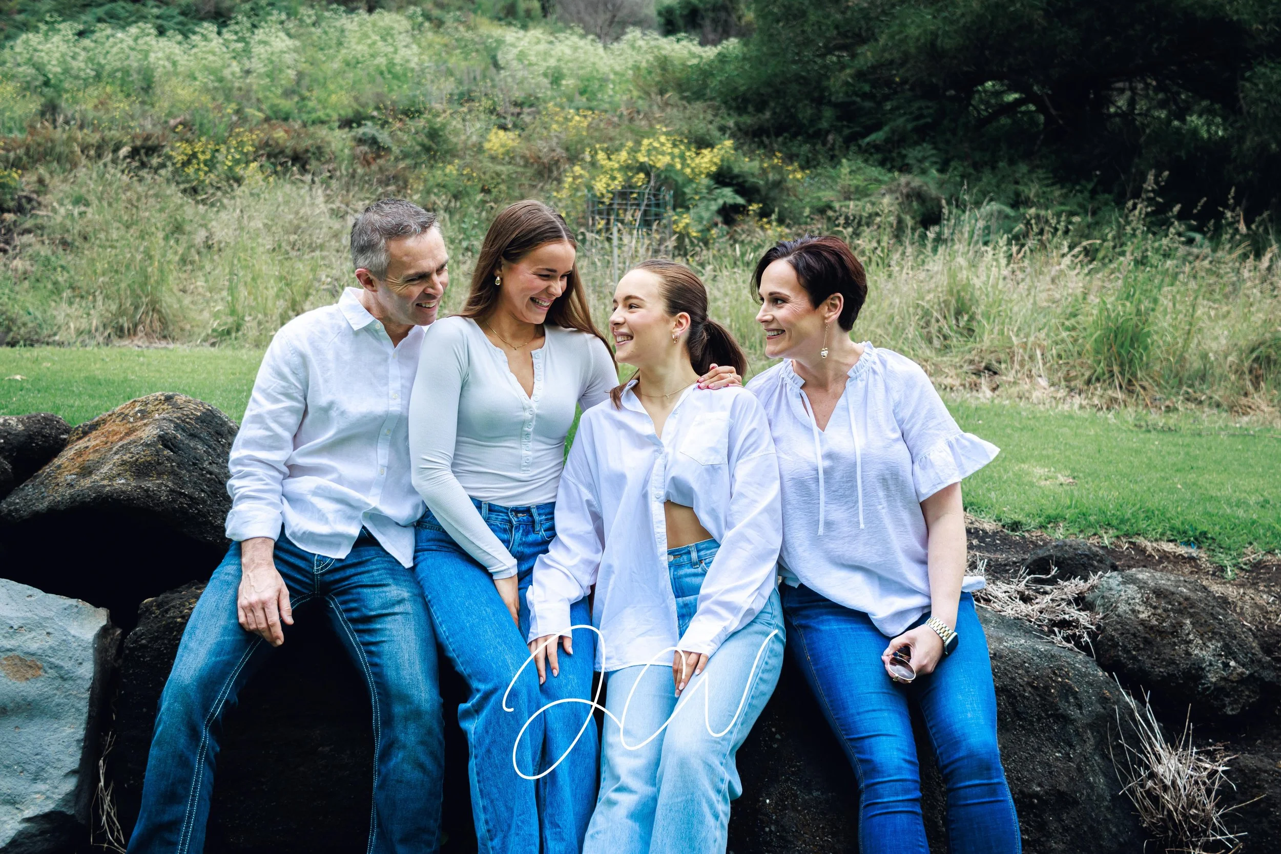 (Watermarked) 2023.11.25 - Lawrie Family - Family Photoshoot - (24 of 83) - JWcreative.jpg