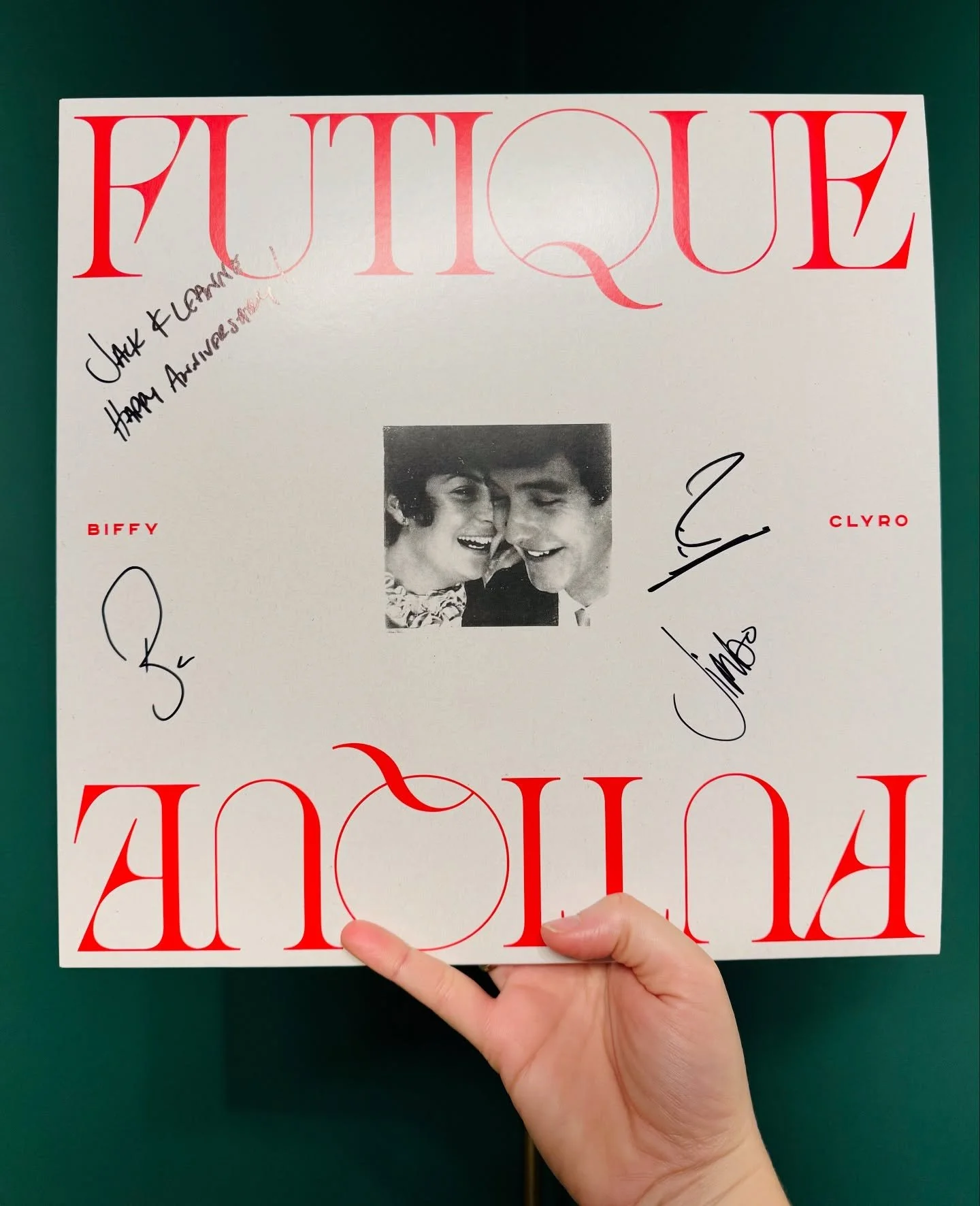 Top wife points 🖤 Managed to get Biffy Clyro to sign their new album just in time for our 5th wedding anniversary.
Five years ago today we had our first dance to Space by Biffy Clyro, a tiny lockdown wedding with only 15 people, but honestly the bes