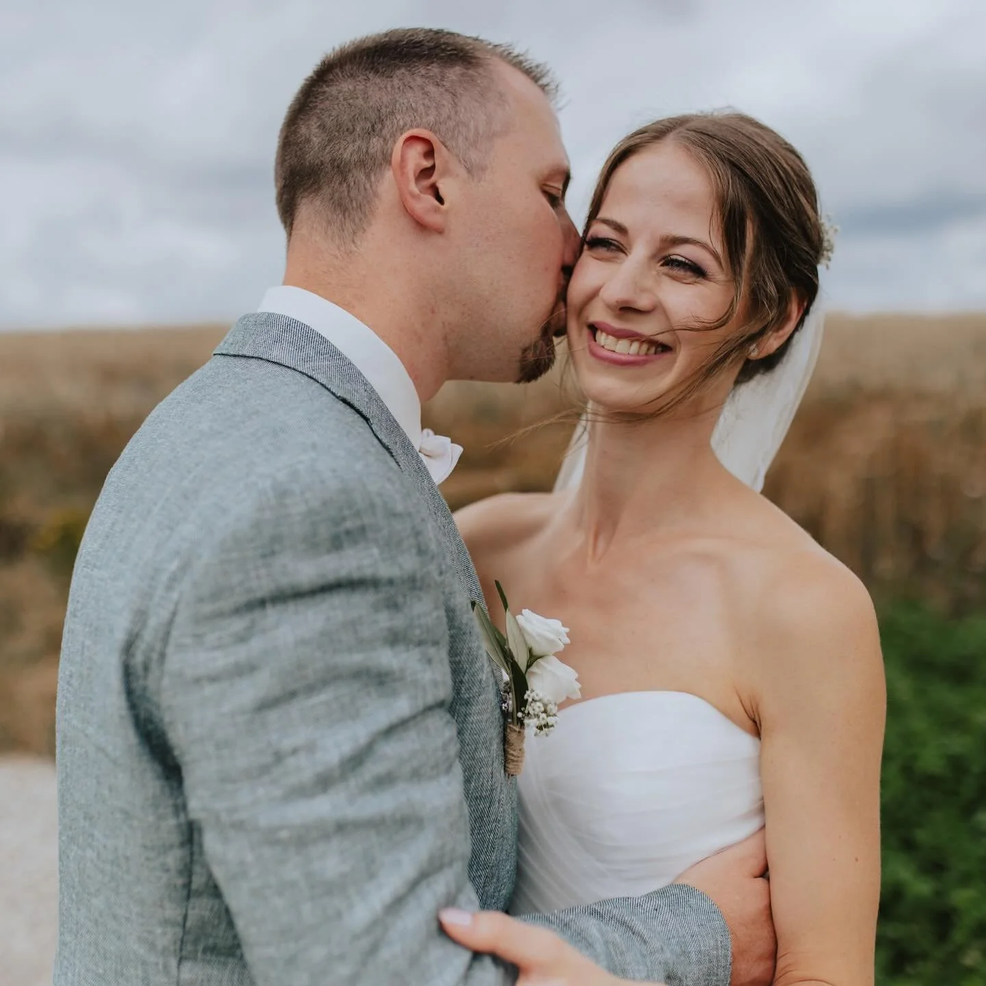 Deborah &amp; Lorenz ✨

Diese traumhaften Bilder sind vor der kirchlichen Hochzeit der beiden entstanden 🥰 ein super emotionaler und absolut sch&ouml;ner Tag!
Vielen Dank f&uuml;r euer Vertrauen!! 🤍

#hochzeit #paffenhofen