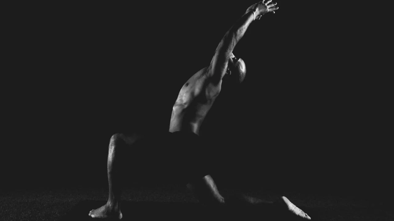 200 hr Yoga Teacher Training Hyrbid Format