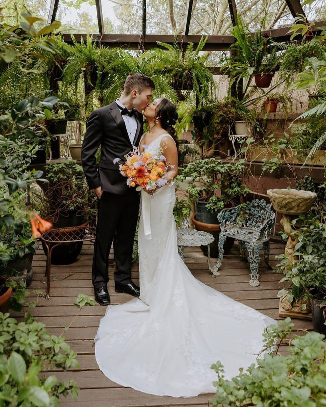 These photos are making our hearts explode!! This #MemoryMonday is dedicated to @hoorayitsmarey &lsquo;s recent nuptials!🌿🤍🌸 We can feel the love, romance, and fairytale-feels radiating through these gorgeous pics! 
@parallel33photography 
&bull;
