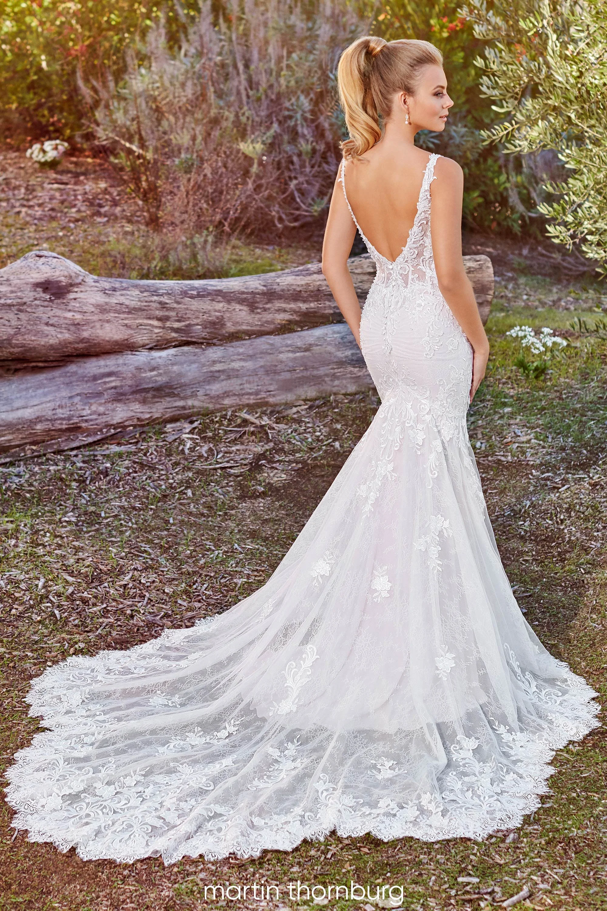 Alizia - Martin Thornburg, Size 12, $1,099, Ivory