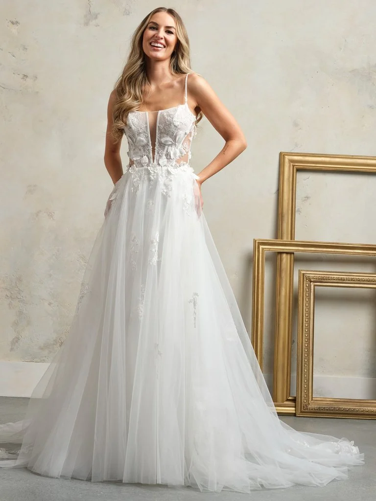 Sarah - Rebecca Ingram, Size 12, $
1,299, Ivory