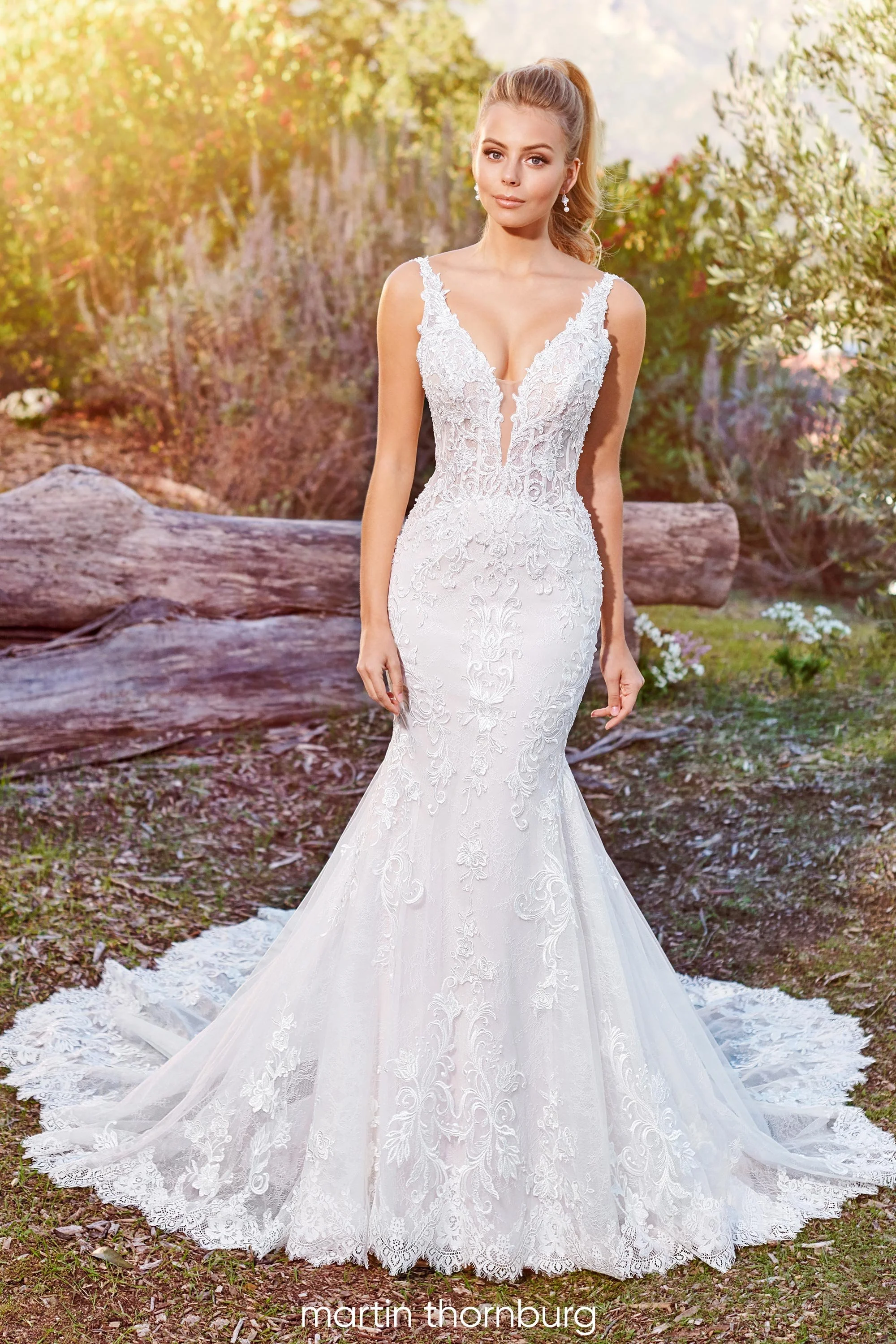 Alizia - Martin Thornburg, Size 12, $1,099, Ivory