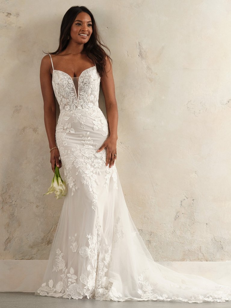 Virginia - Rebecca Ingram, Size 12, $1,099
Ivory over Soft Nude