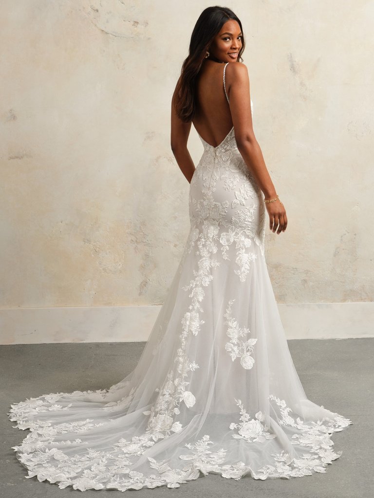 Virginia - Rebecca Ingram, Size 12, $1,099
Ivory over Soft Nude