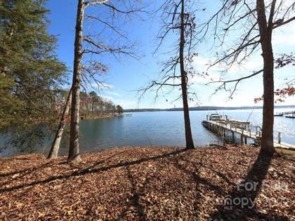 view of lake norman with trees
