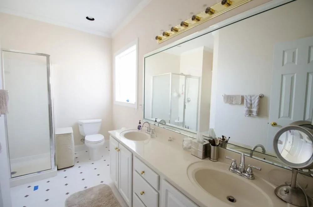 bathroom-remodel-charlotte-nc-vanity-mirror