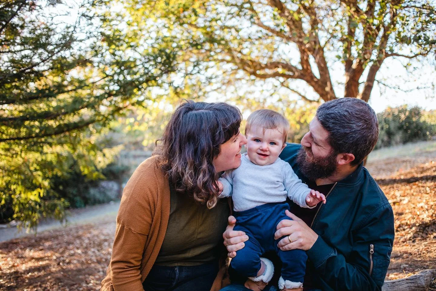 I love my job. Have I said that recently?

Stopping time on a gorgeous winter evening to capture these tiny moments and then handing them off to you is a complete dream.