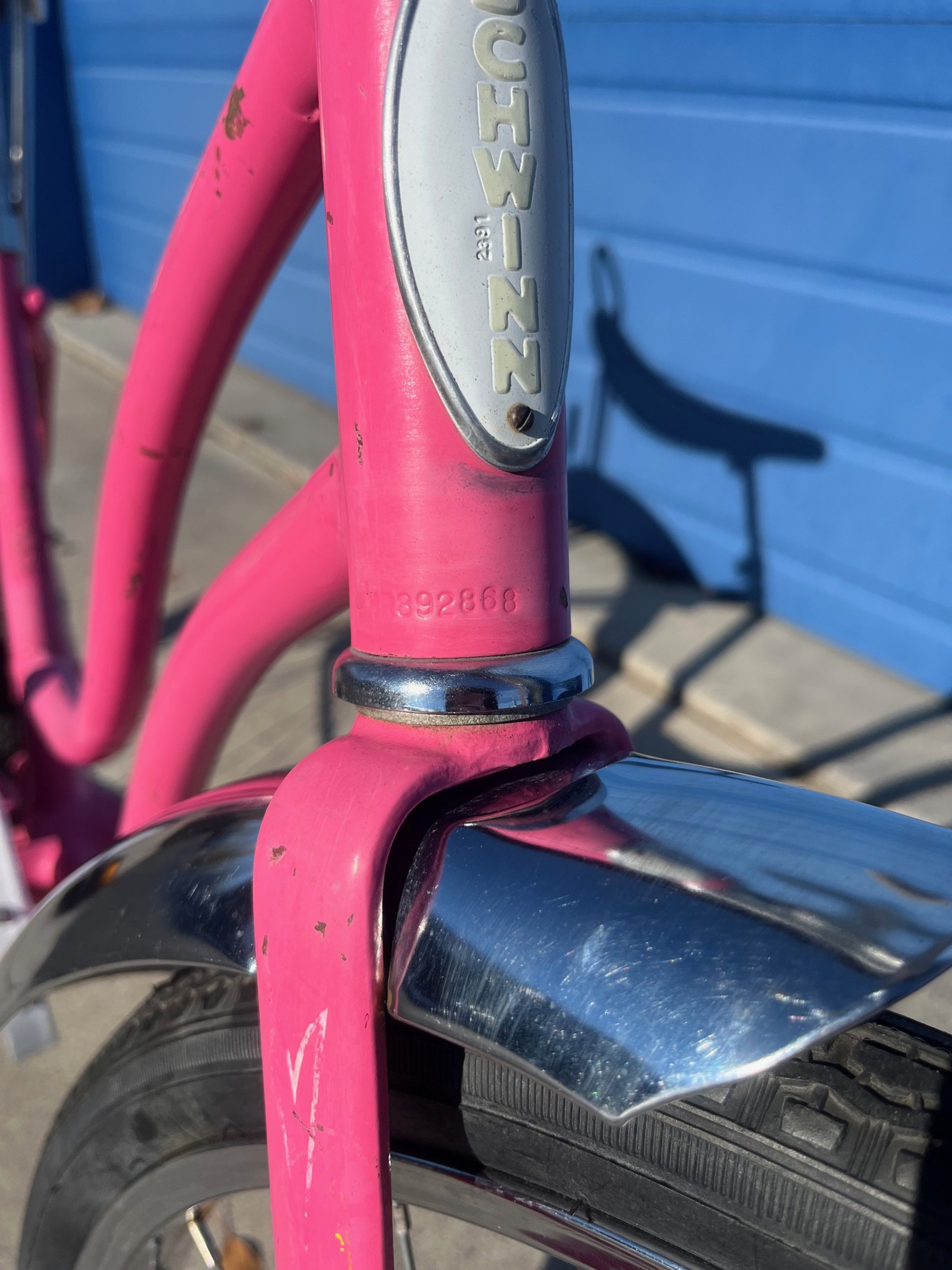 Photo of a pink Schwinn Lil Chik bike for sale.
