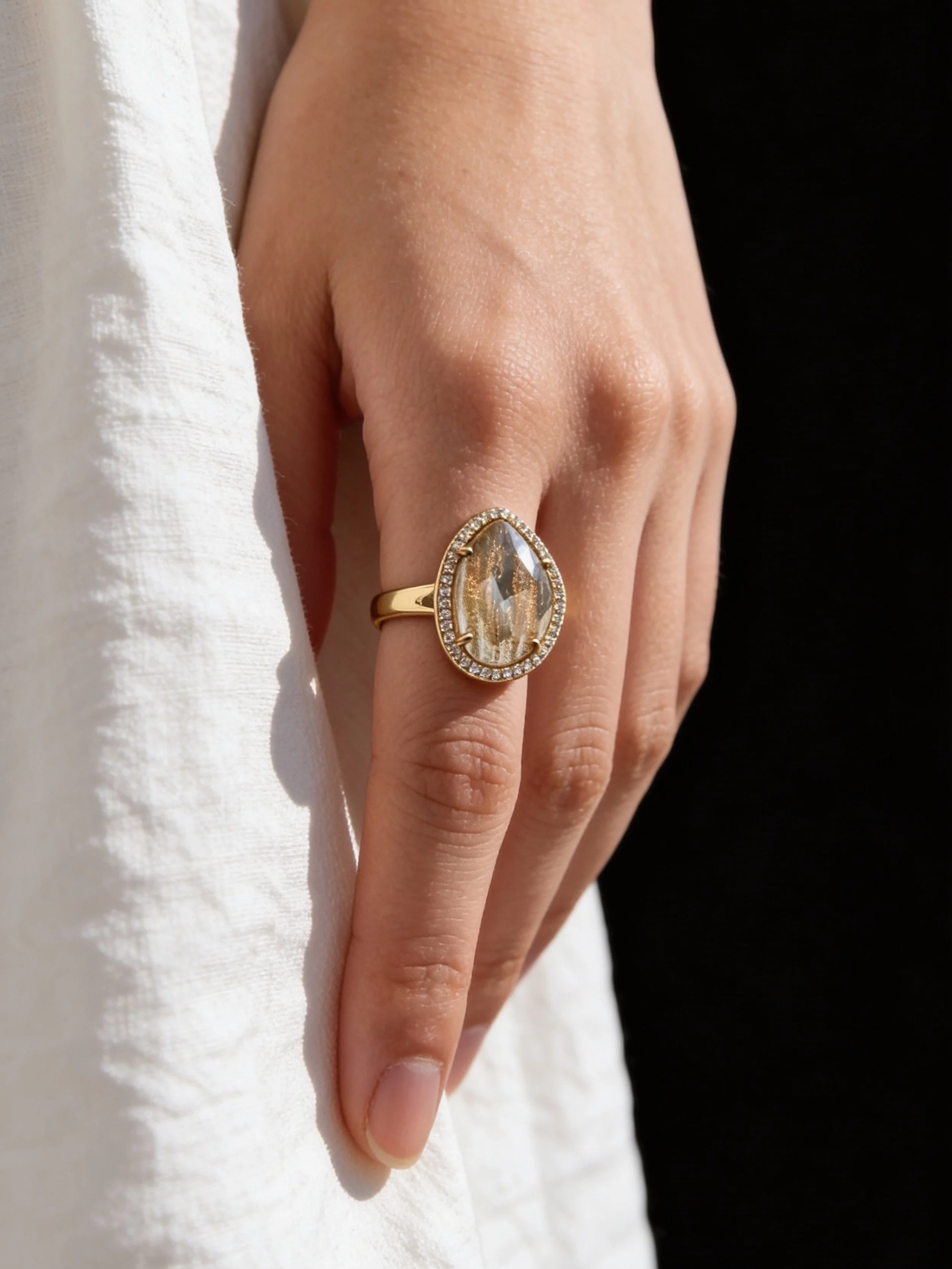 Start your week with a little extra sparkle. Our new Abstract Halo Ring in Gold from the Stardust Collection was designed to catch the light beautifully, creating a radiant shimmer with every movement. Featuring our signature Stardust glass stone and