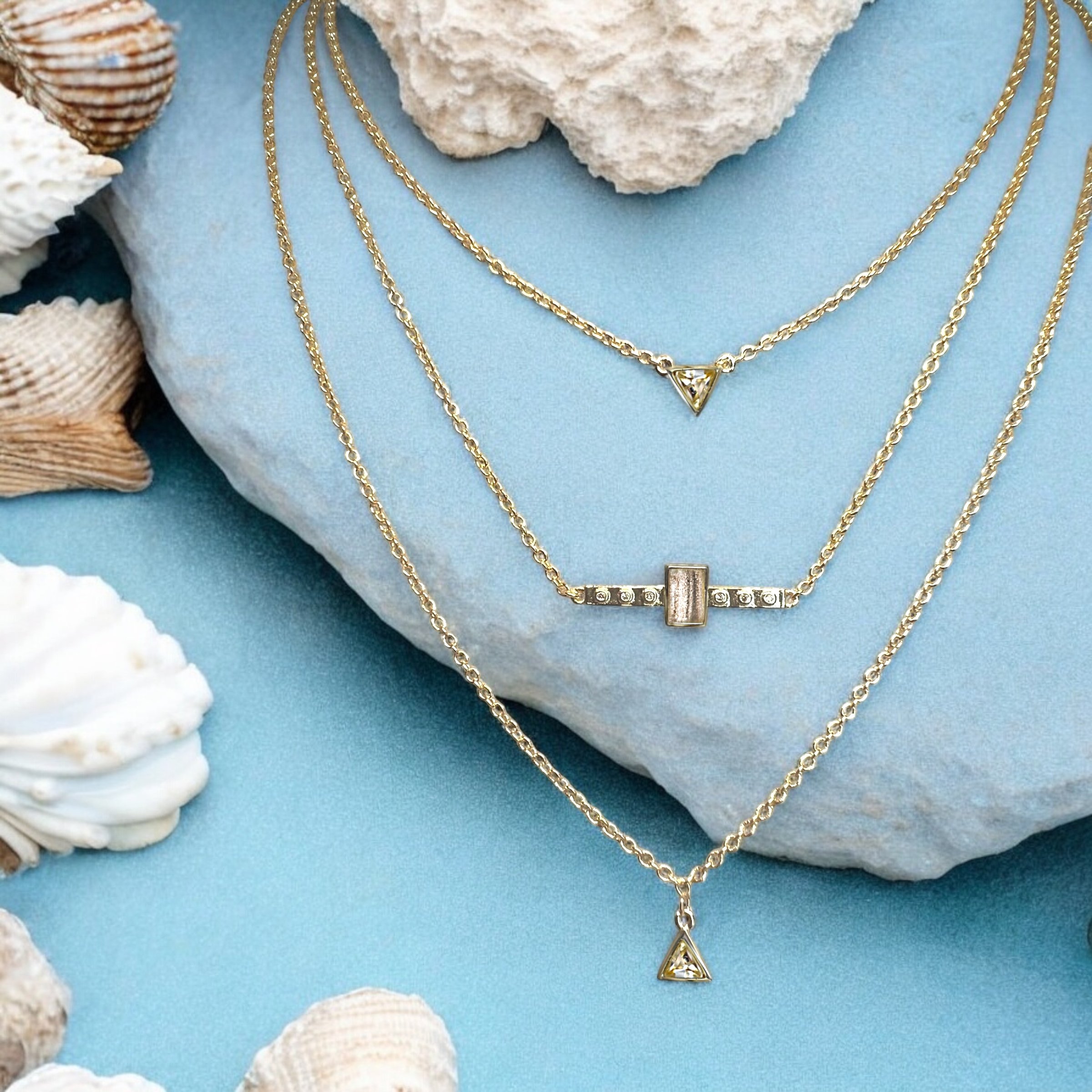 RN Illusion Necklace Gold.JPG