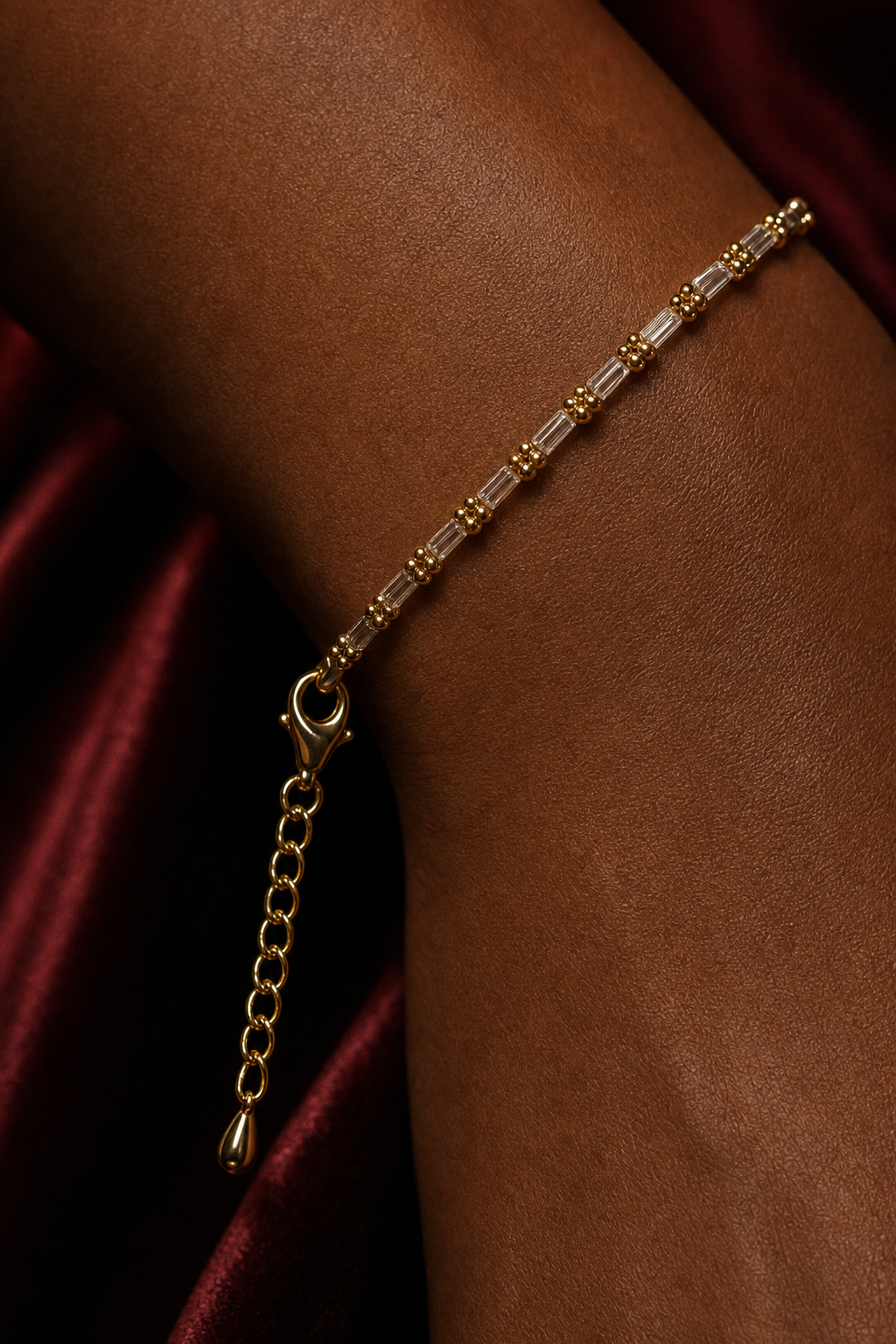 bracelet_sultry_near.png