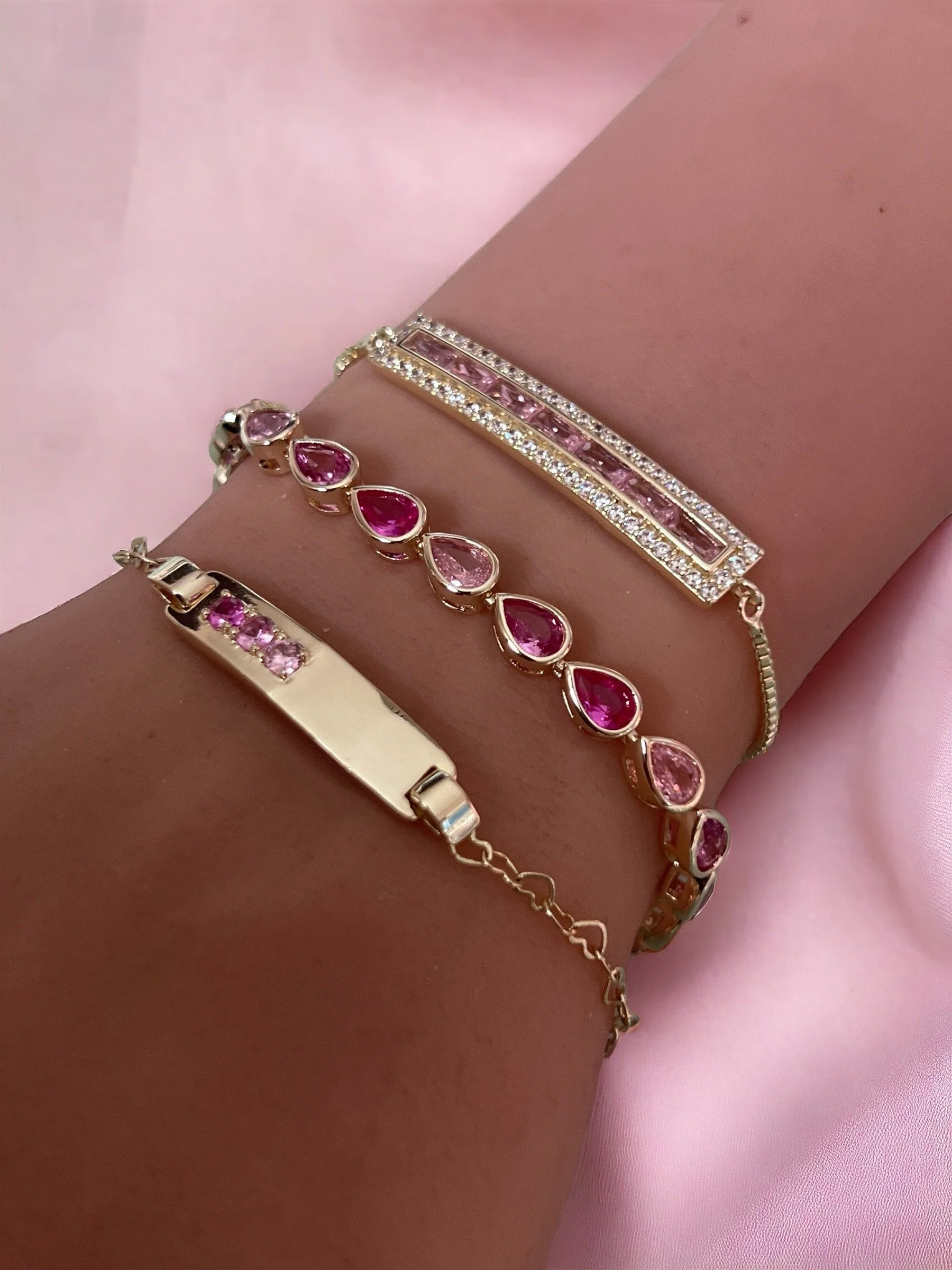 PIP+Pear,+Bar,+Art+Deco+Bracelet+Gold.JPG