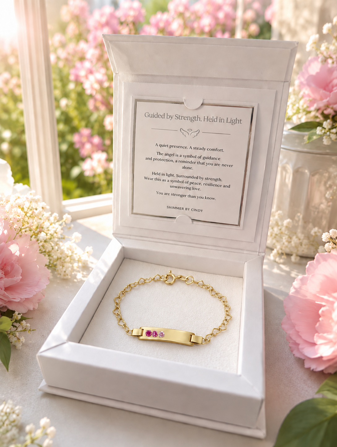 Angelic_Bar_Bracelet_Gold_Keepsake_Box.png