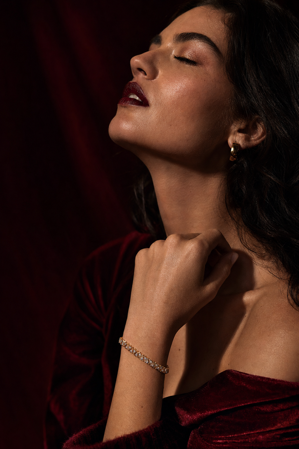 Art Deco Triangle Bracelet.4.png