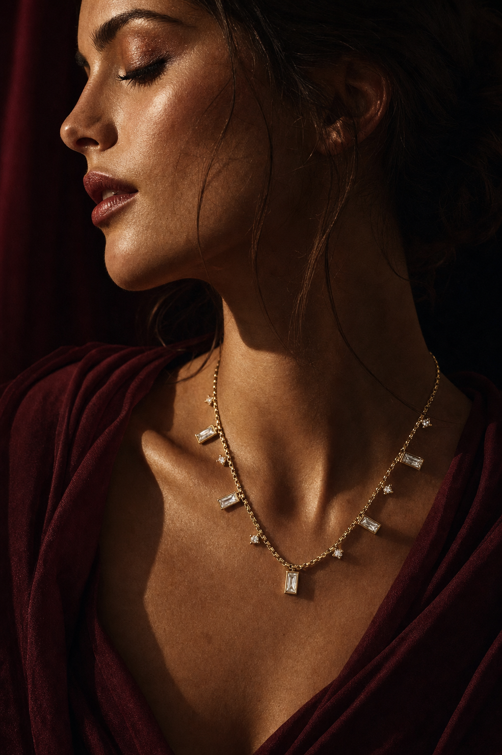 Baguette Satelitte Necklace.2.PNG