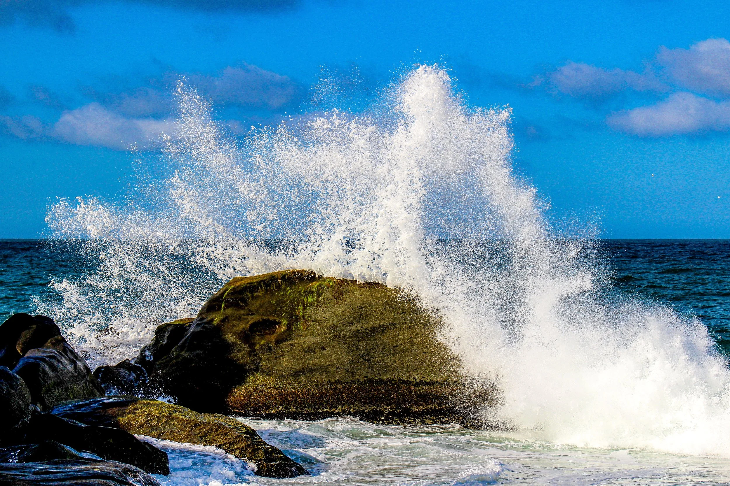 Wave Crashing on Rocks.jpeg