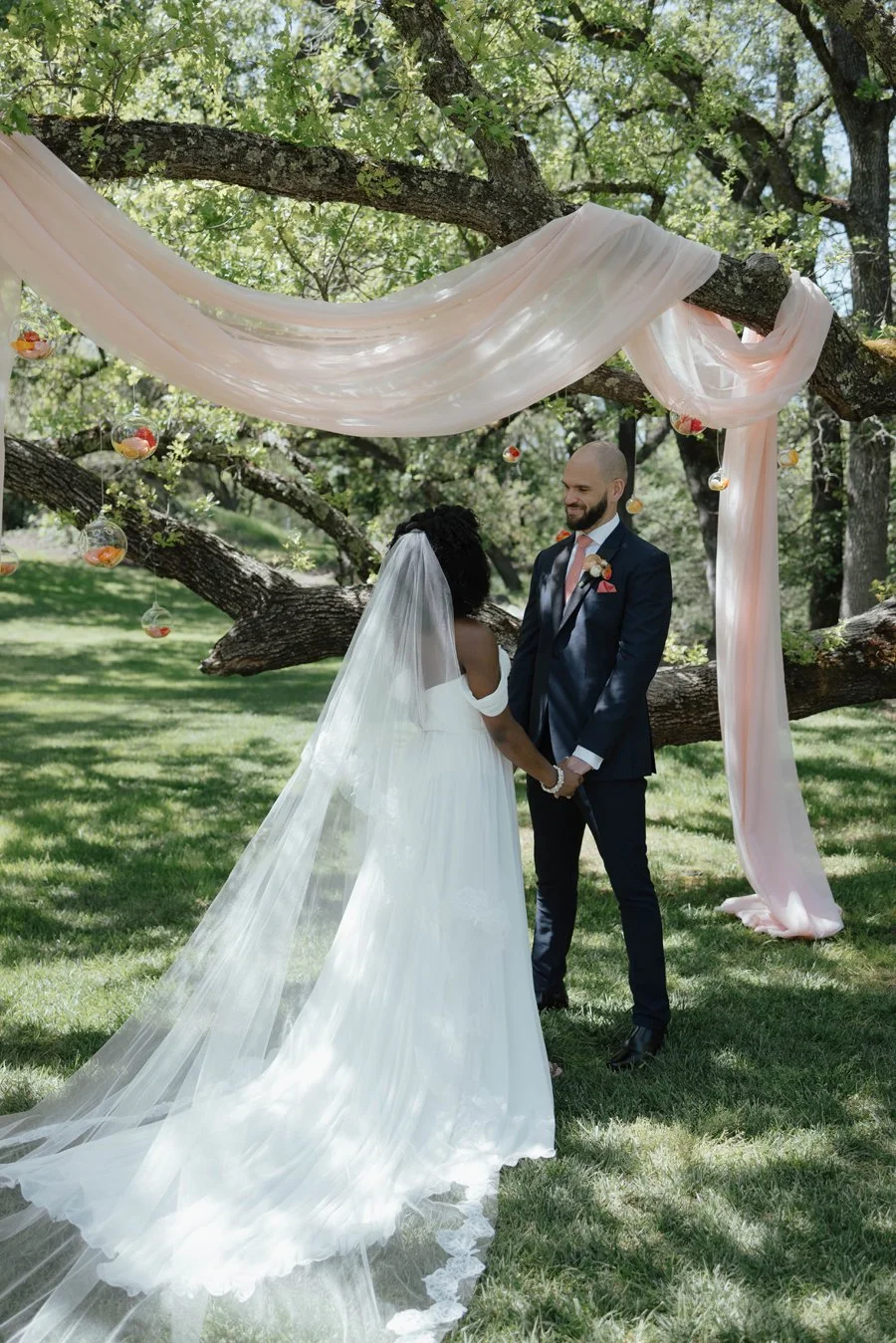 Erika-Elizabeth-Photography-Wild-Lovely-Events-Gold-Hill-Gardens-Sacramento-Weddings-Layout_0007.jpg
