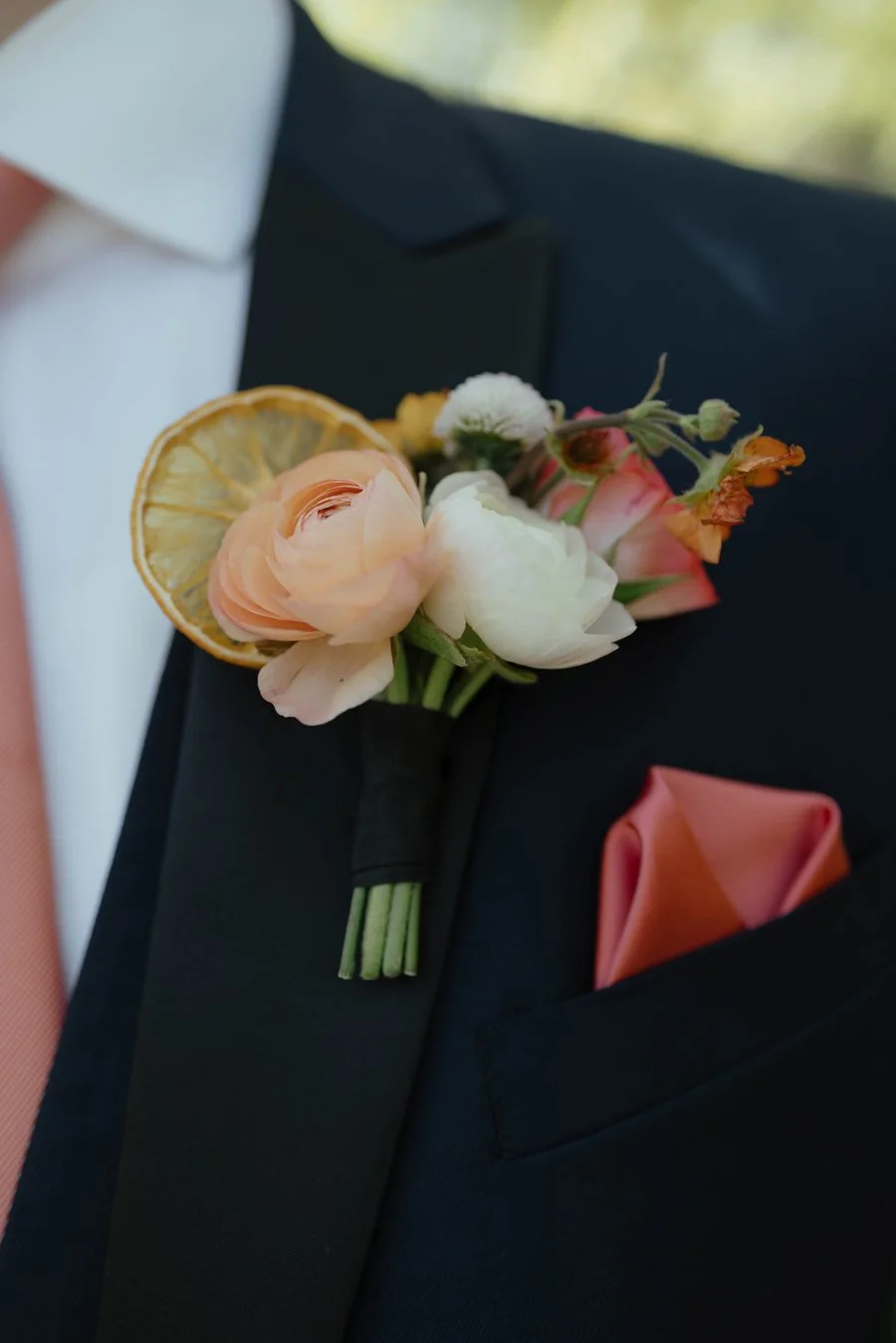 Erika-Elizabeth-Photography-Wild-Lovely-Events-Gold-Hill-Gardens-Sacramento-Weddings-Layout_0008.jpg