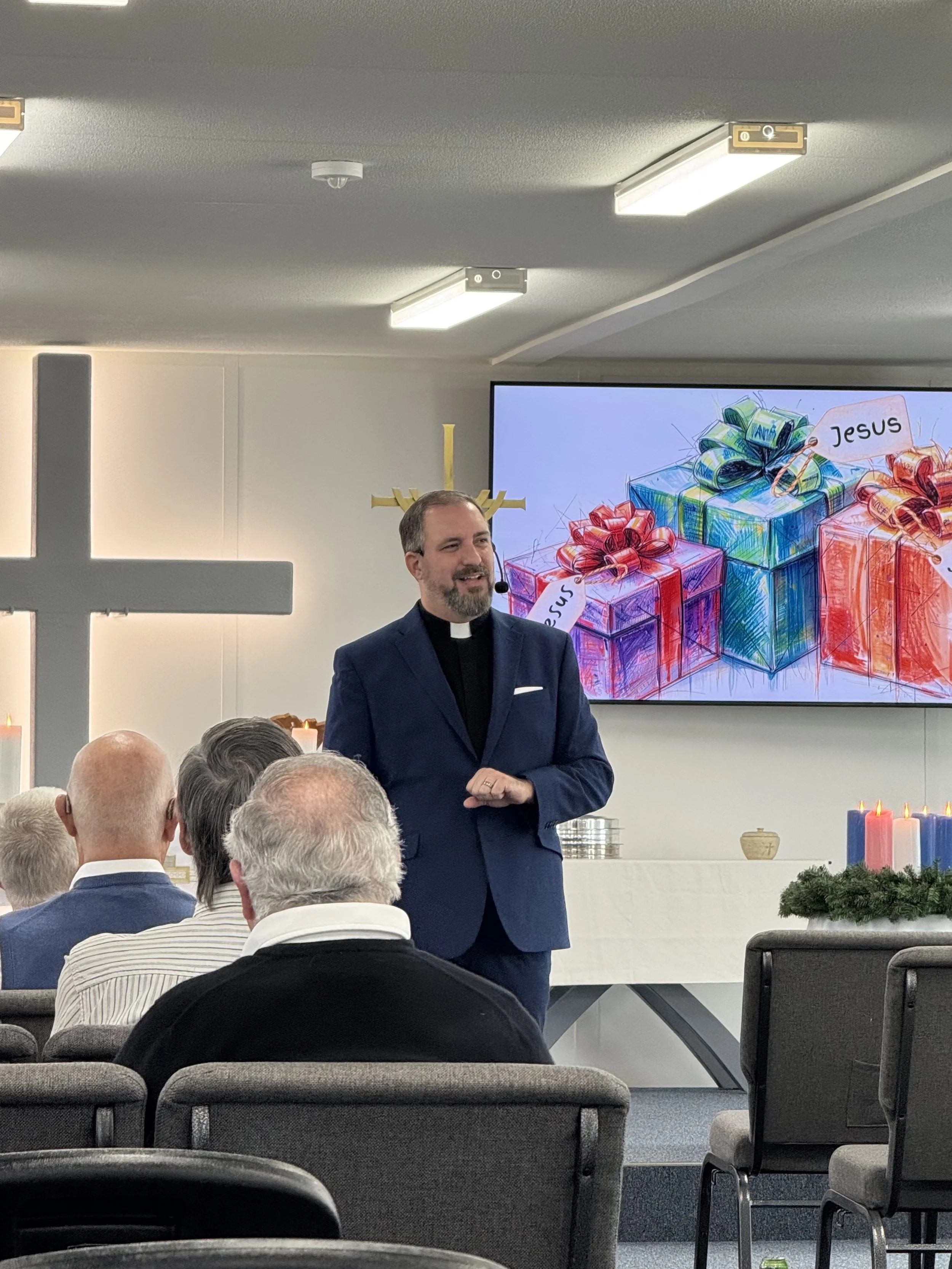 Pastor Jay-first service-IMG_5358.jpg