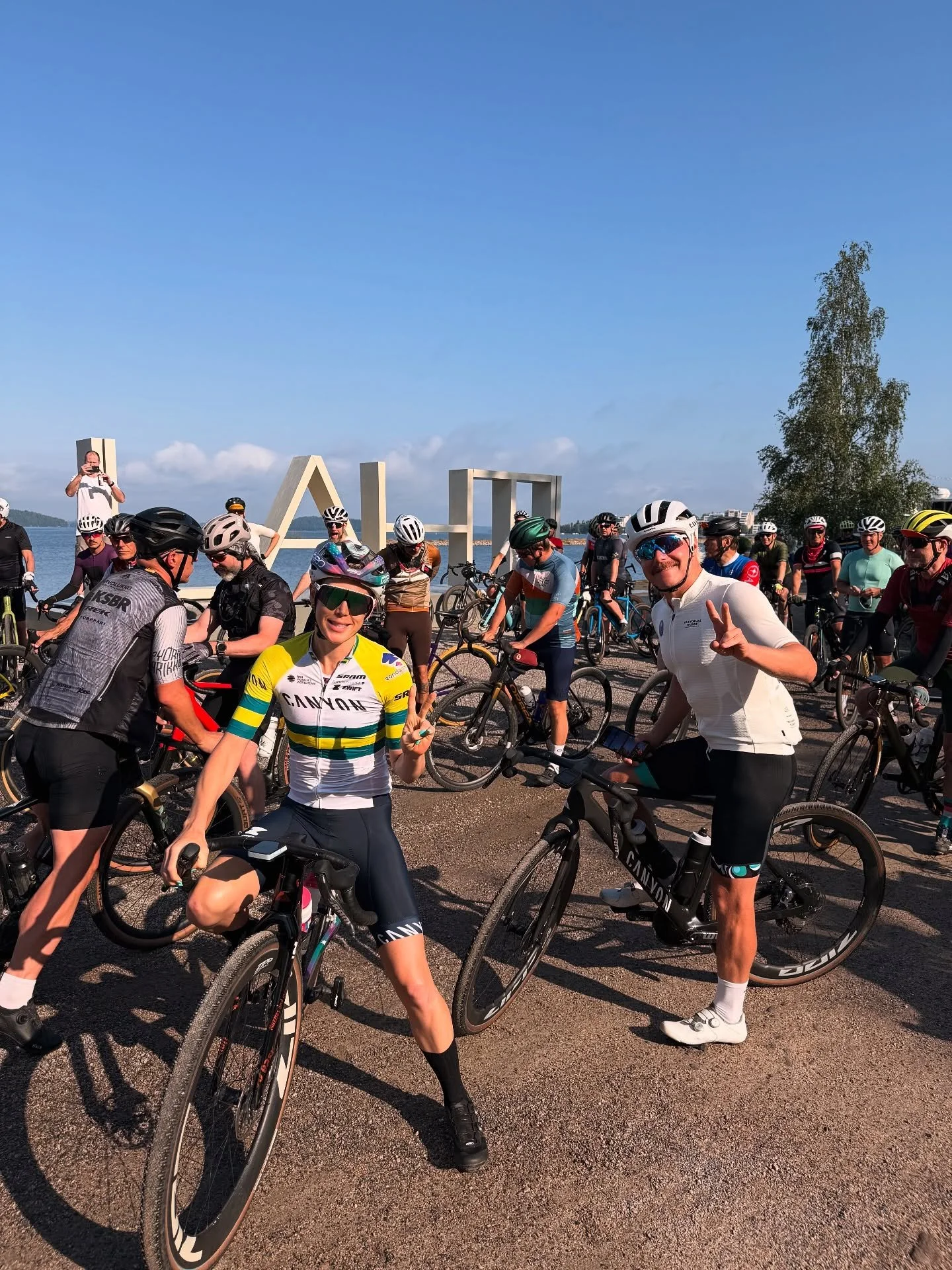 🙏 kiitos 🇫🇮 to this incredible crew. What&rsquo;s FNlD TRVL? You + 99 of your newest friends. 13 countries joined us for a weekend on the happiest gravel roads on earth&hellip; and we can&rsquo;t stop smiling. More 📸 come. 

#fnldgrvl
