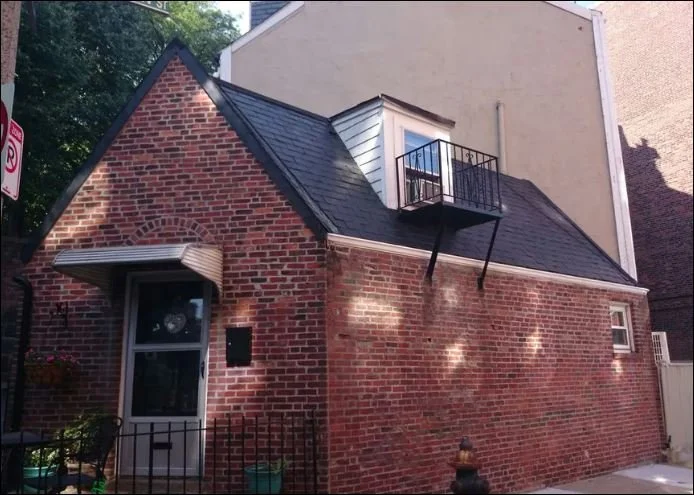 The tiny standalone house at 54 Snow Hill Street in the North End