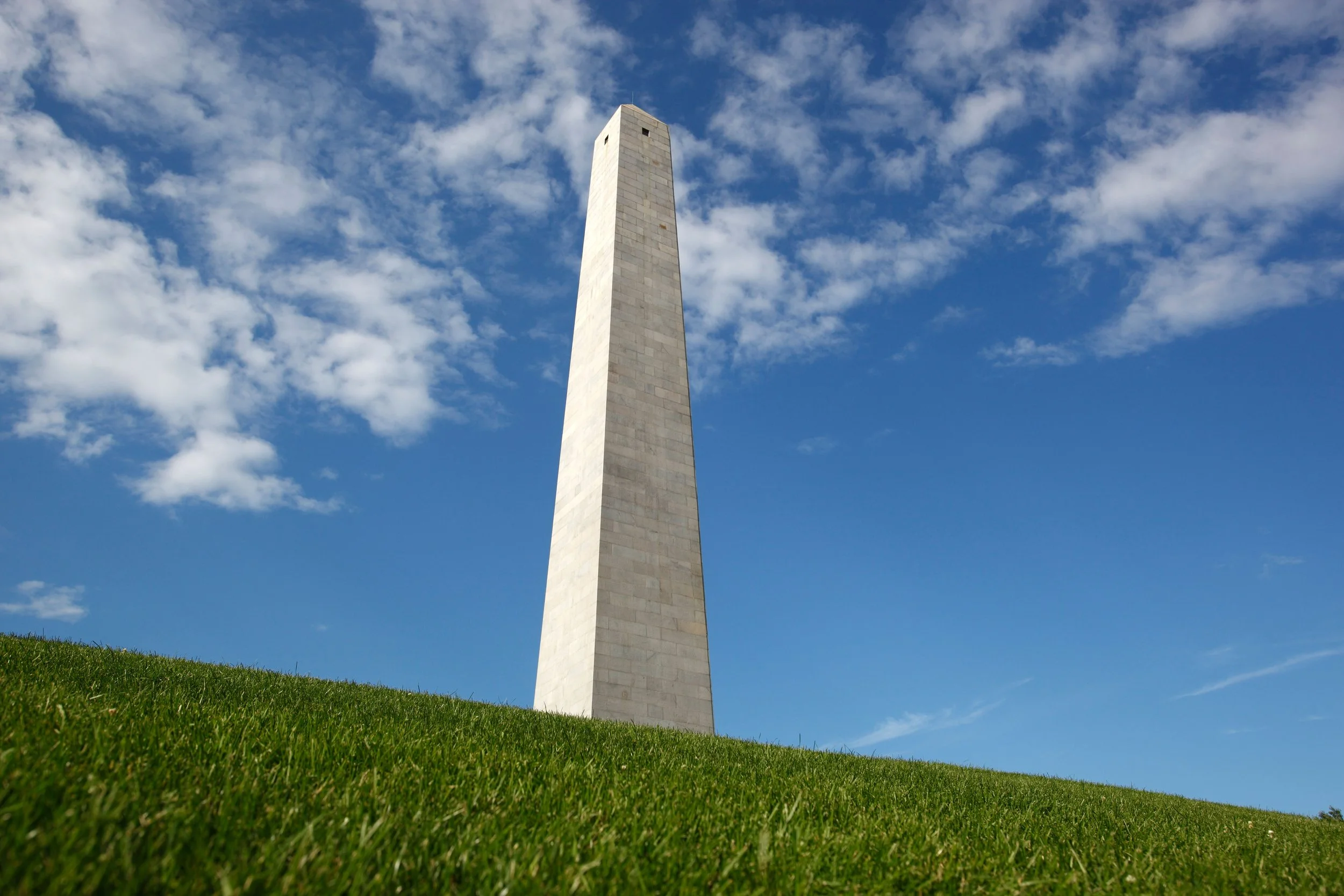 Bunker Hill Monument, tall white stone obelisk