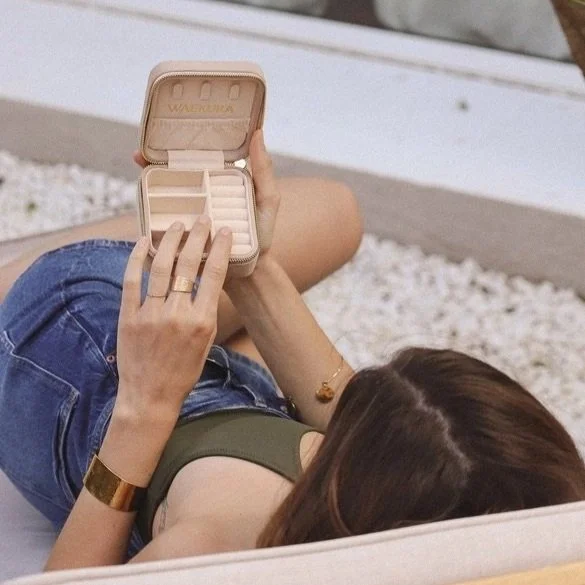 beige+3.jpg