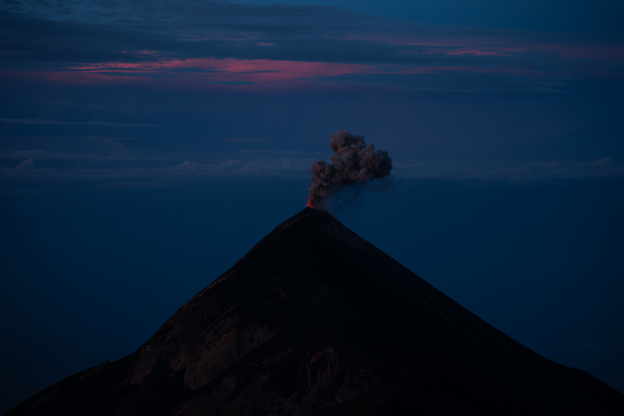 Volcan_de_Fuego_1.png