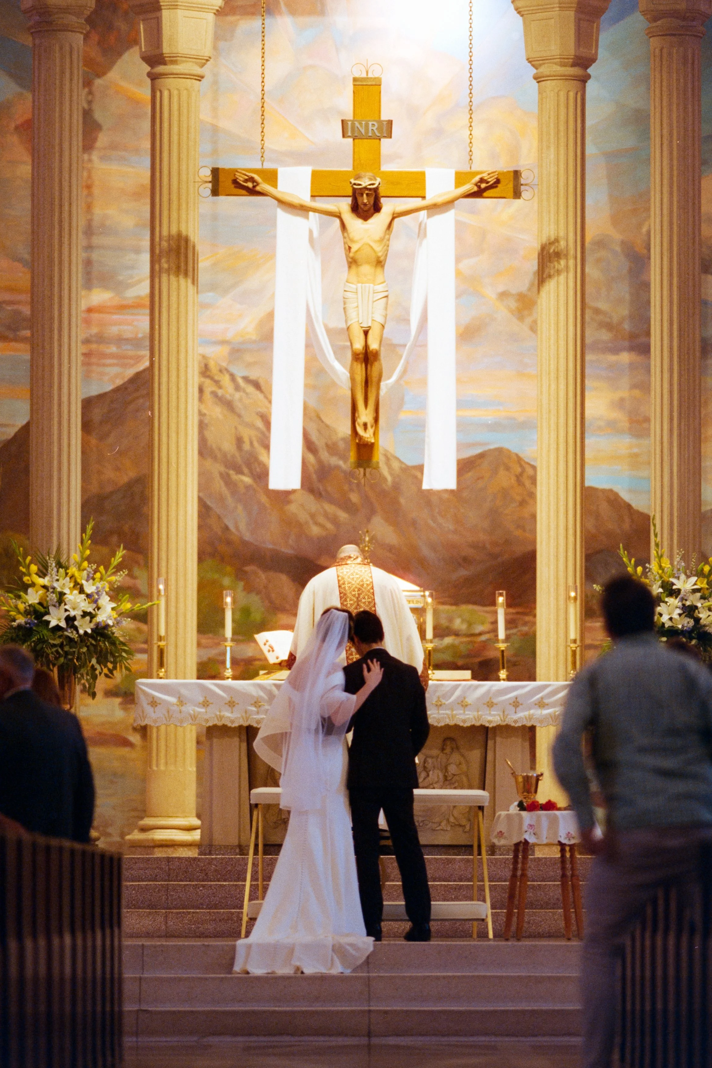 Cinestill 400D 35mm church wedding