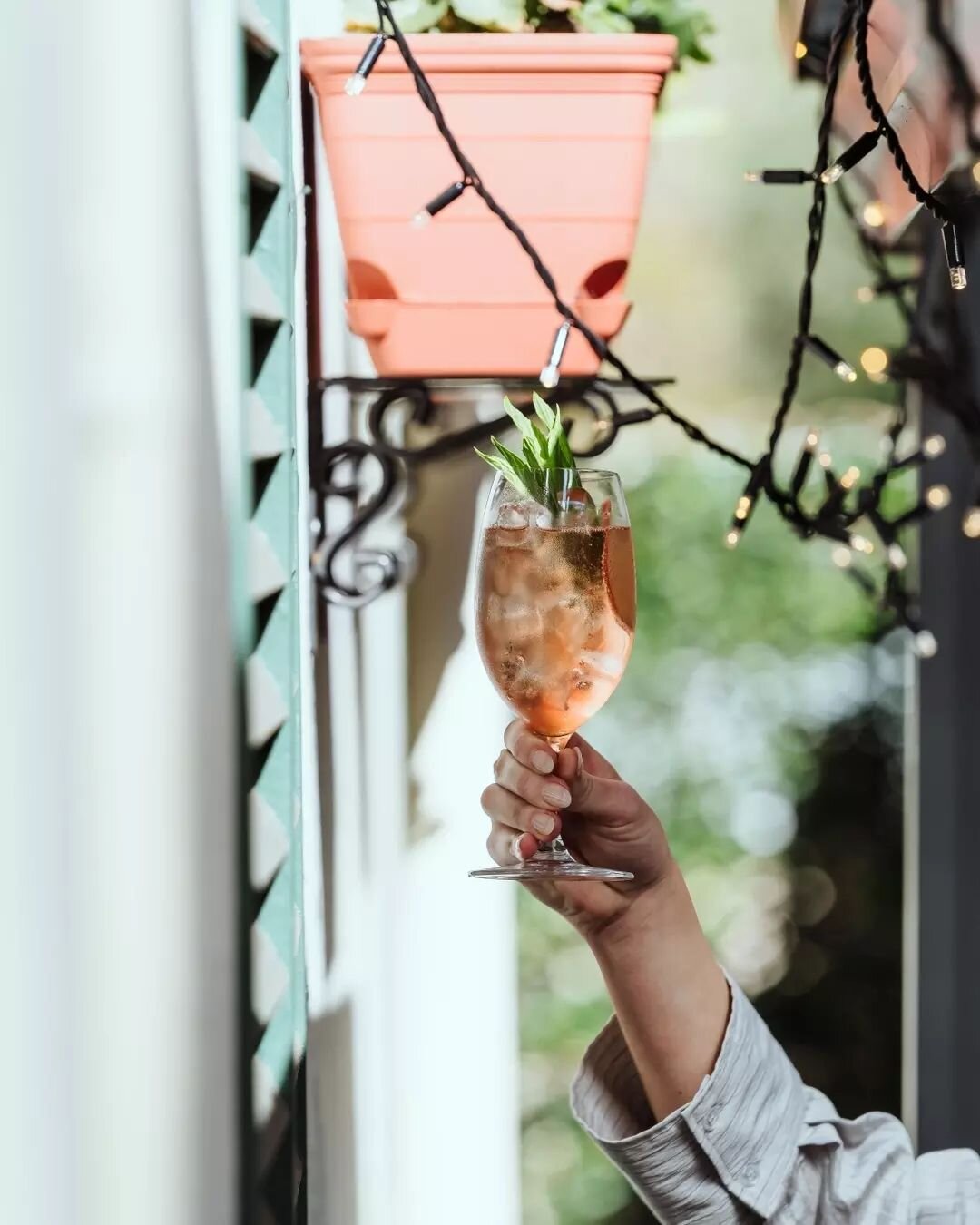 ╠═ APERITIVO TUESDAYS ═╣

Settle in for a spritz and enjoy special bite sized snacks.

Every Tuesday. Book in for next week via link in bio.