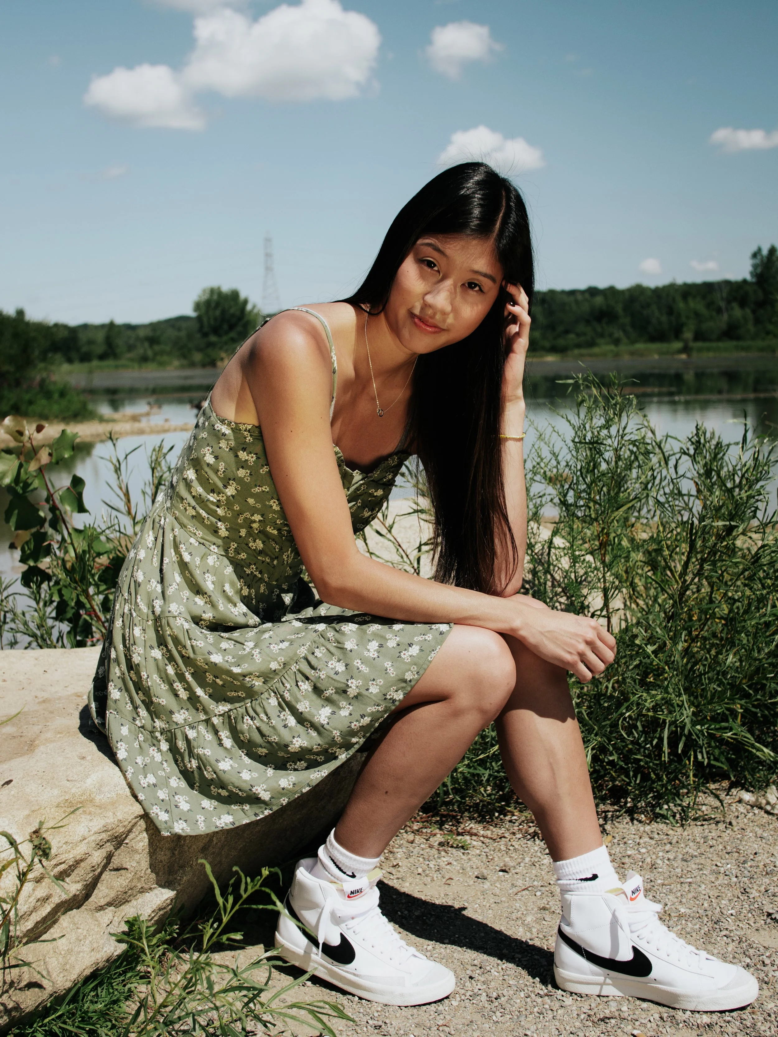 Modeling Scouting  Portraits