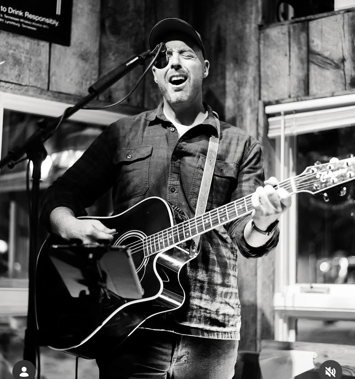 live music by andy stratton