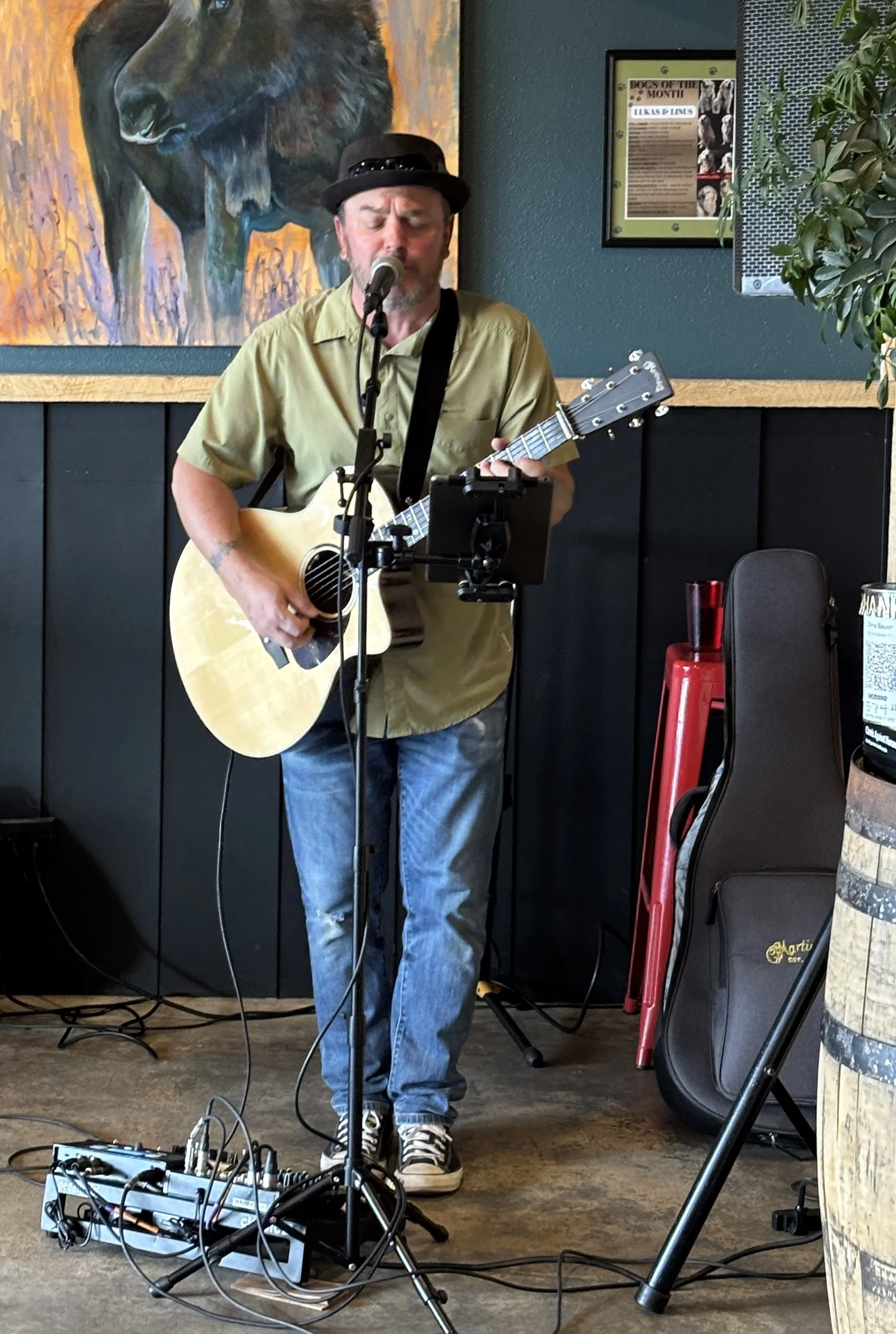 LIVE MUSIC - chris bauer