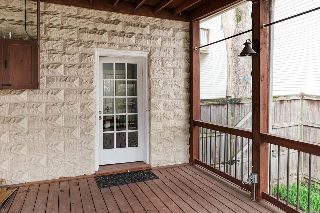 1515AshwoodAve-84.jpg