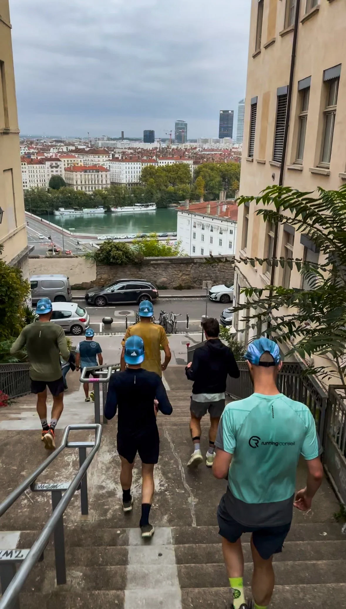 S’entraîner en trail sans laboratoire : structurer ses zones d’intensité avec le RPE et des tests terrain simples (Extrait podcast Sean Seale)