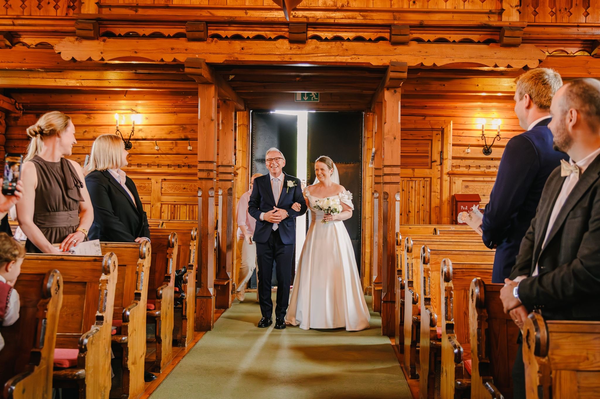 Hedda + Lisebeth _ Bryllupsfotografering - 80.jpg