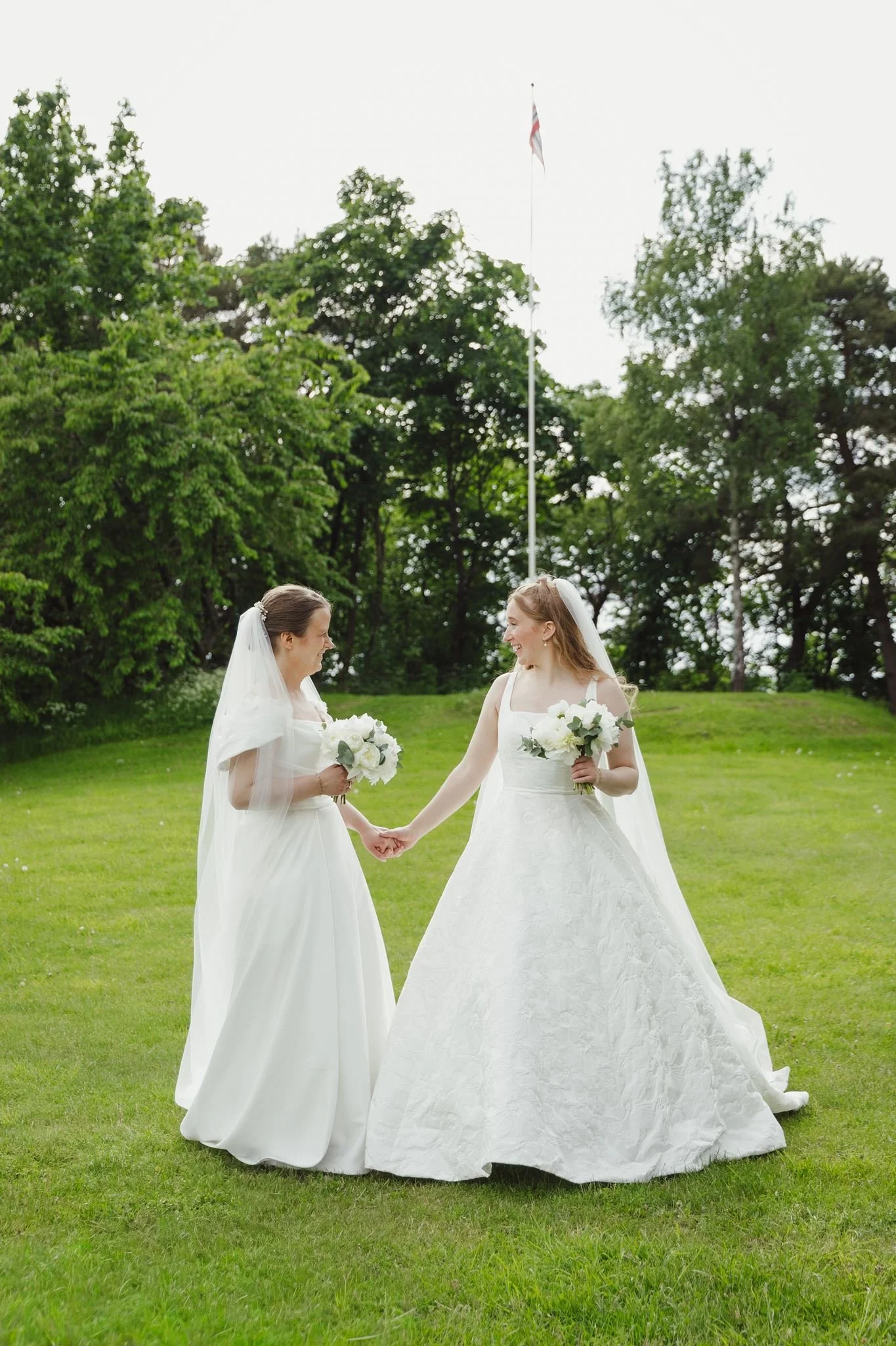 Hedda + Lisebeth _ Bryllupsfotografering - 41.jpg