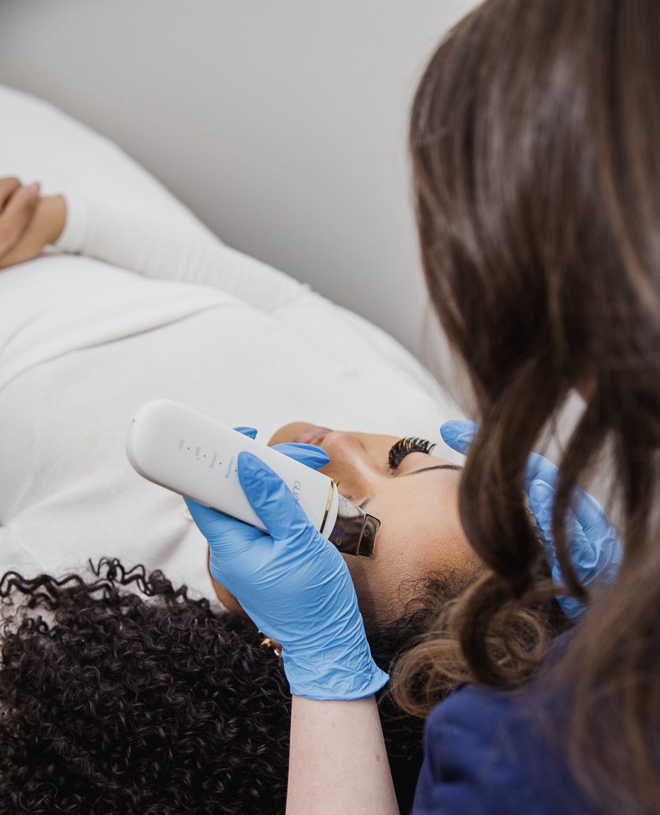 Putting YYC ladies on the fact that when you invest in your skin, the ROI can last for years.👀⁠
⁠
Because preventative skincare is not just about looking glowy for one event, one season or one photo.⁠
⁠
It is about supporting your skin barrier, prot