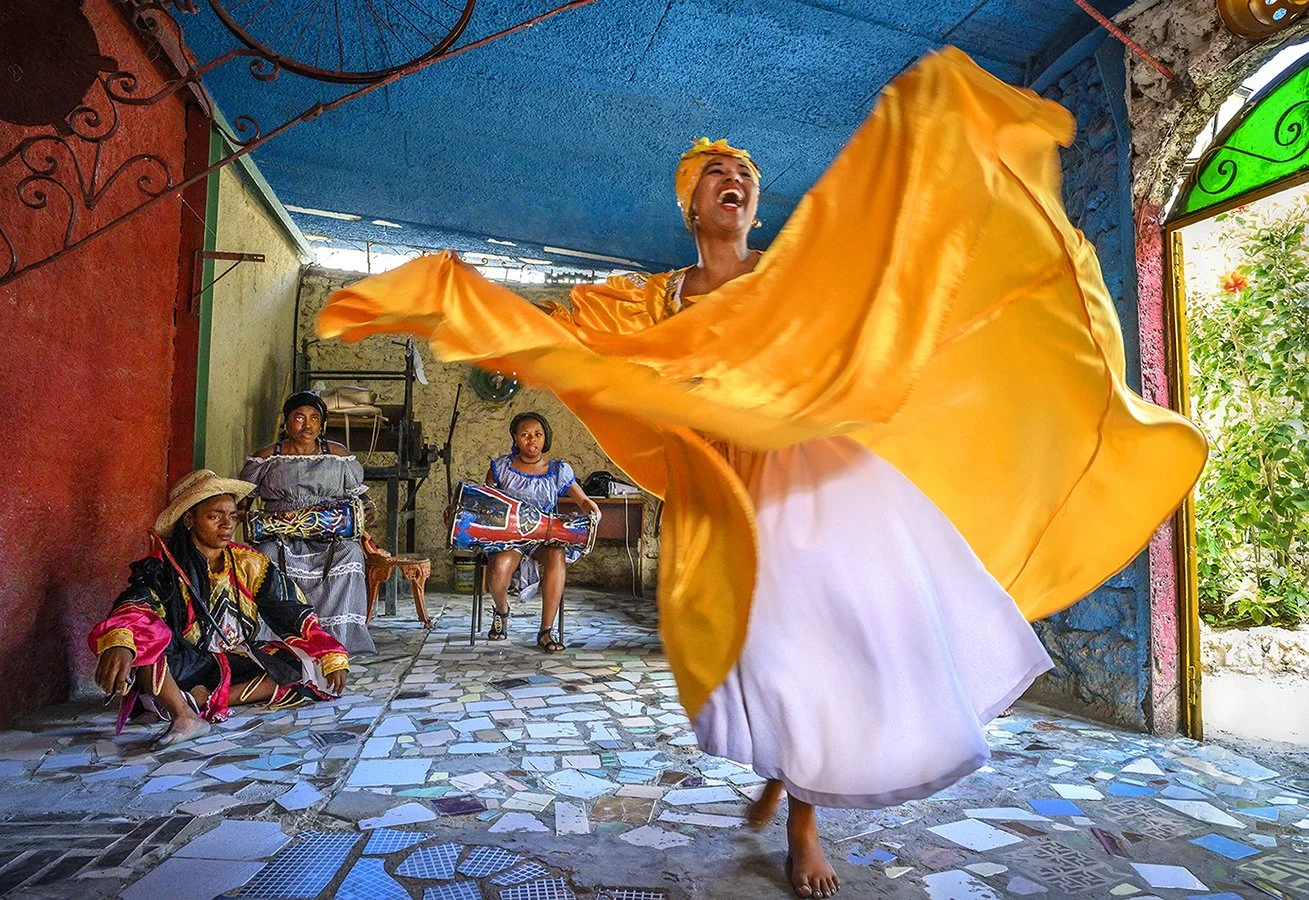 Santeria - African heritage dancers - Callejon de Hamel. -  Habana, Cuba  2019